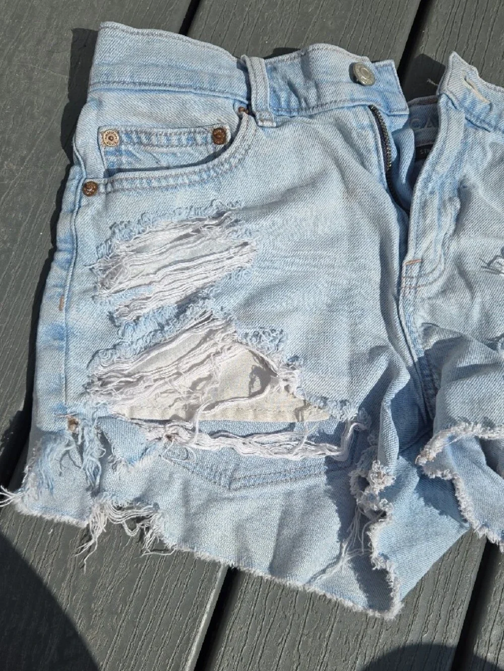 American Eagle Outfitters Strigid Light Wash Distressed Denim Shorts